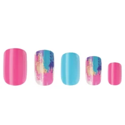 W7 Glamorous Nails - S/S Styles -Elcat Beauty Store GlamorousNailsCheckYouOut2 scaled